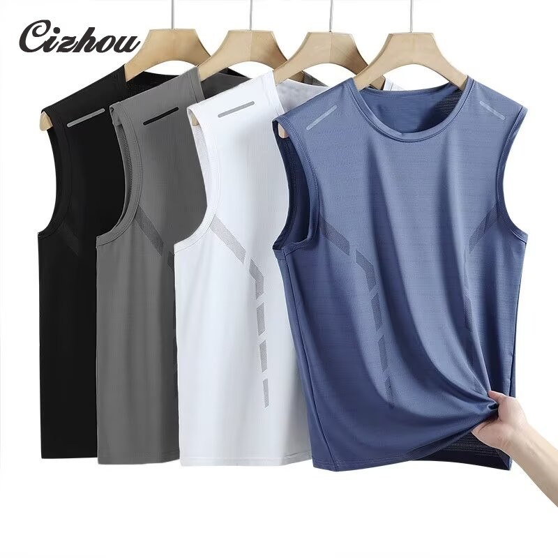 เสื้อกั๊กผู้ชายฤดูร้อนระบายอากาศกีฬาออกกําลังกาย จุดต่ําสุด แขนกุดการฝึกอบรมไหล่กว้างเสื้อกั๊กแห้งเร็ว