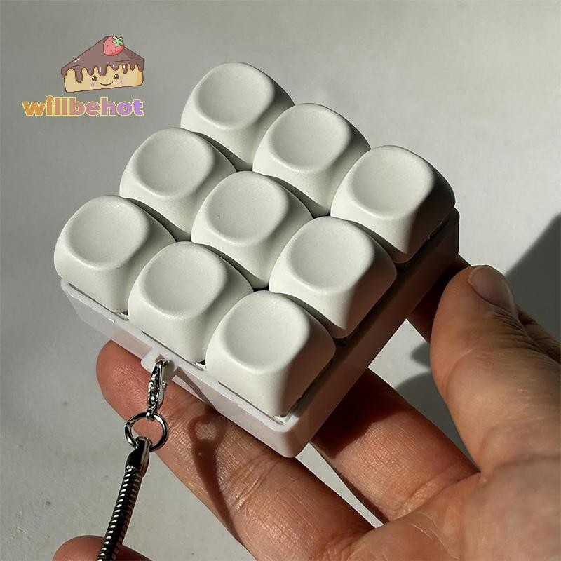 [Willbehot-t] พวงกุญแจพร้อมคีย์บอร์ดเพื่อบรรเทาความเครียด 4/9 ปุ่มของเล่นผ่อนคลายและเงียบคีย์บอร์ดแบบกลไกง่ายต่อการลบการปรับใหม่ [ใหม่]