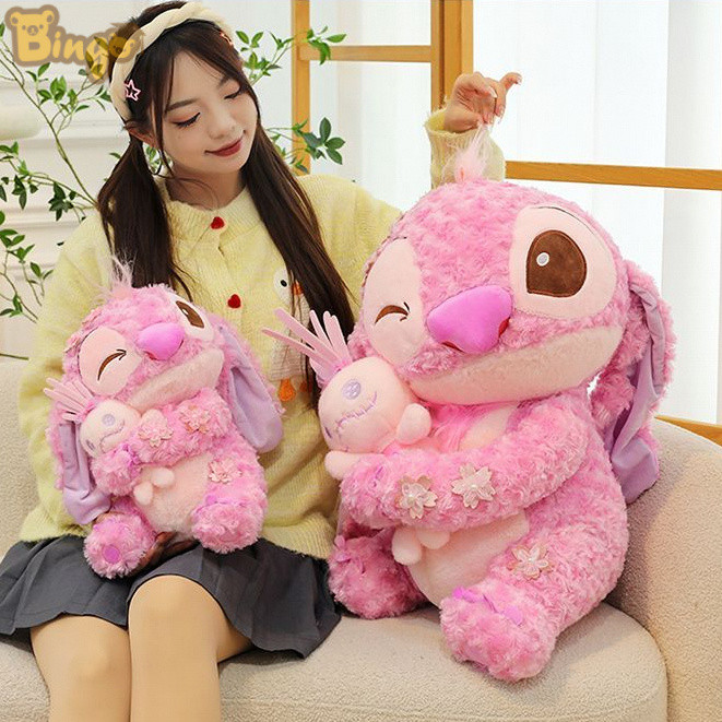 【Bingo】ดอกซากุระสีชมพู Stitch ตุ๊กตา น่ารักและอ่อนนุ่ม กอดตุ๊กตากุหลาบ ของขวัญวันเกิดวันวาเลนไทน์ (0636)