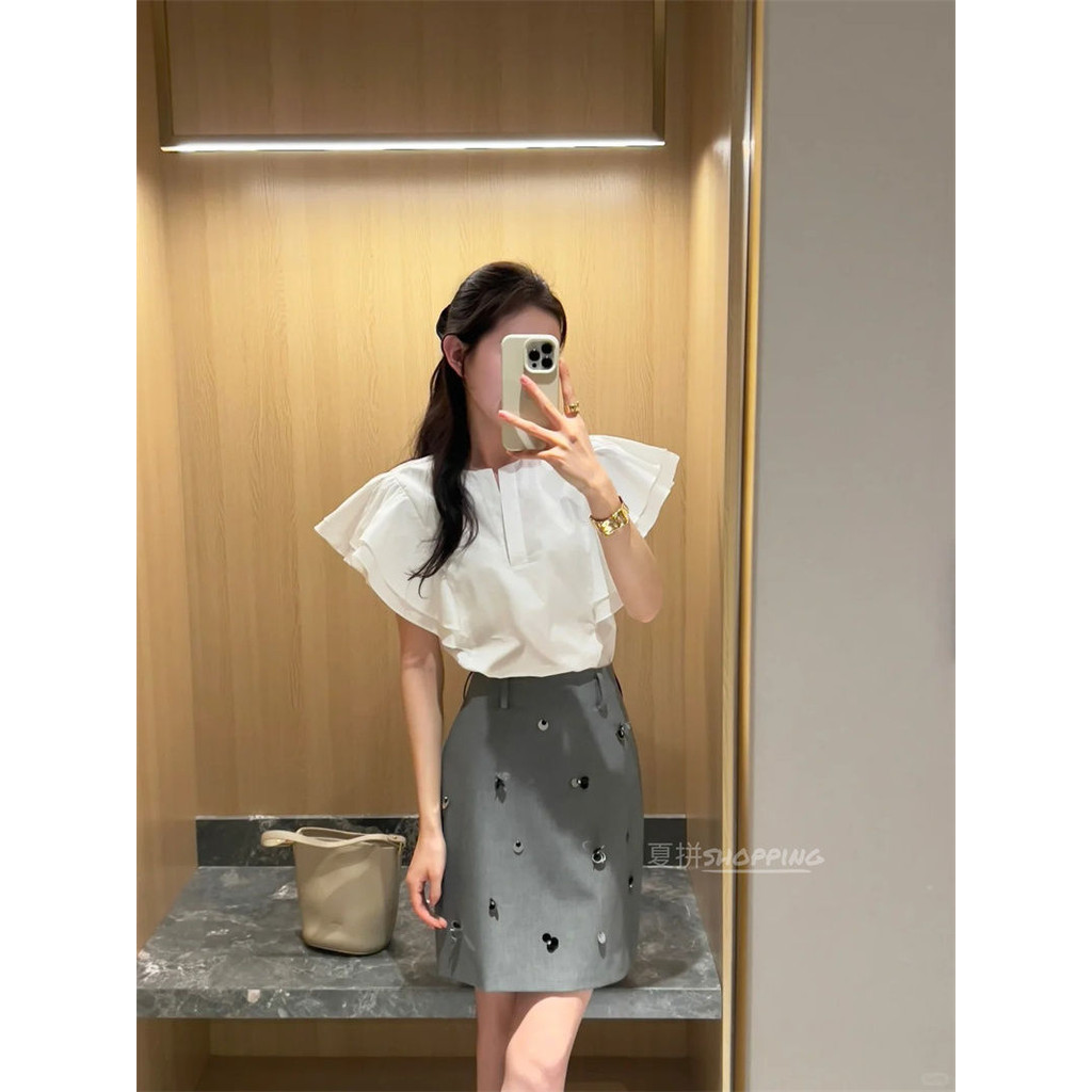 อารมณ์เบา ๆ ลมบัวขอบคอกลมเสื้อแขนบินเล็ก ๆ น้อย ๆ ผู้หญิงฤดูร้อนเอวสูงลูกปัดเล็บกระโปรงสองชิ้น