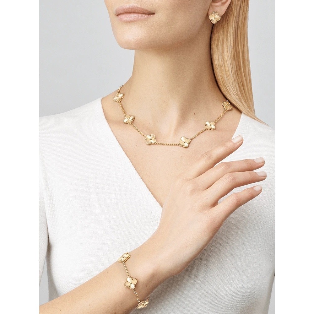 สร้อยคอมะนาวสี่ใบนำโชค Van Cleef & Arpels Collection Alhambra ทำด้วยทองคำ 18K