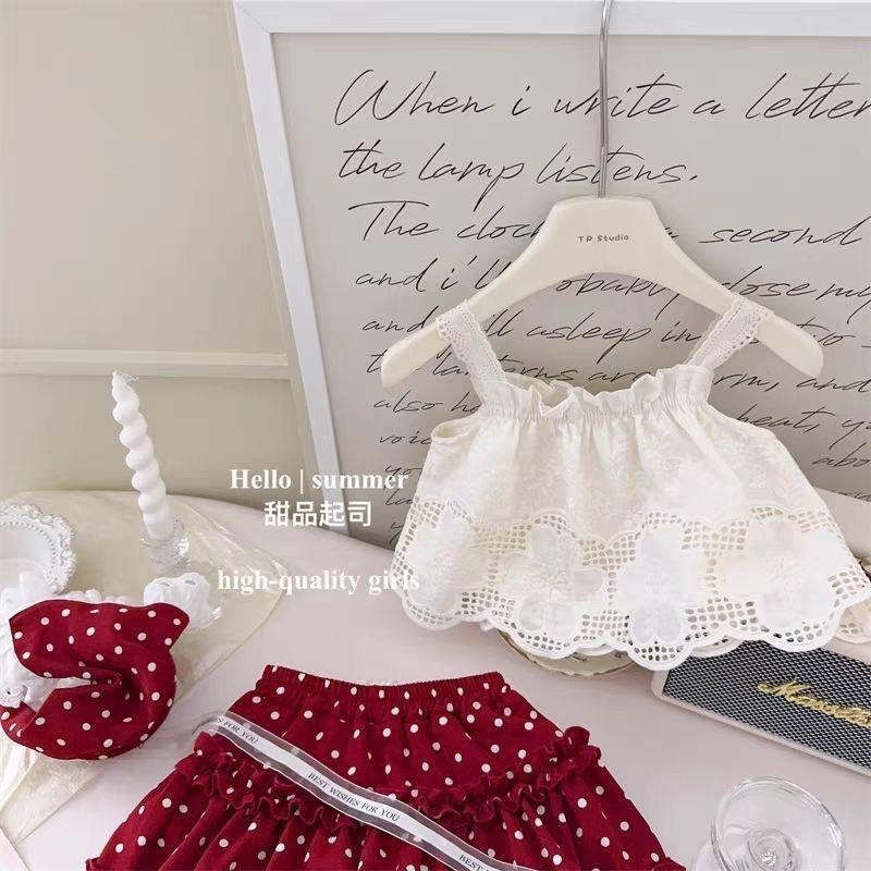 พร้อมส่งค่ะ ชุดเซ็ต 3ชิ้น เด็กผู้หญิง กระโปรงสีแดง/เสื้อสายเดี่ยวสีขาว/ผ้าคลุมหัวสีแดง BEER3 - รูปที่ 4