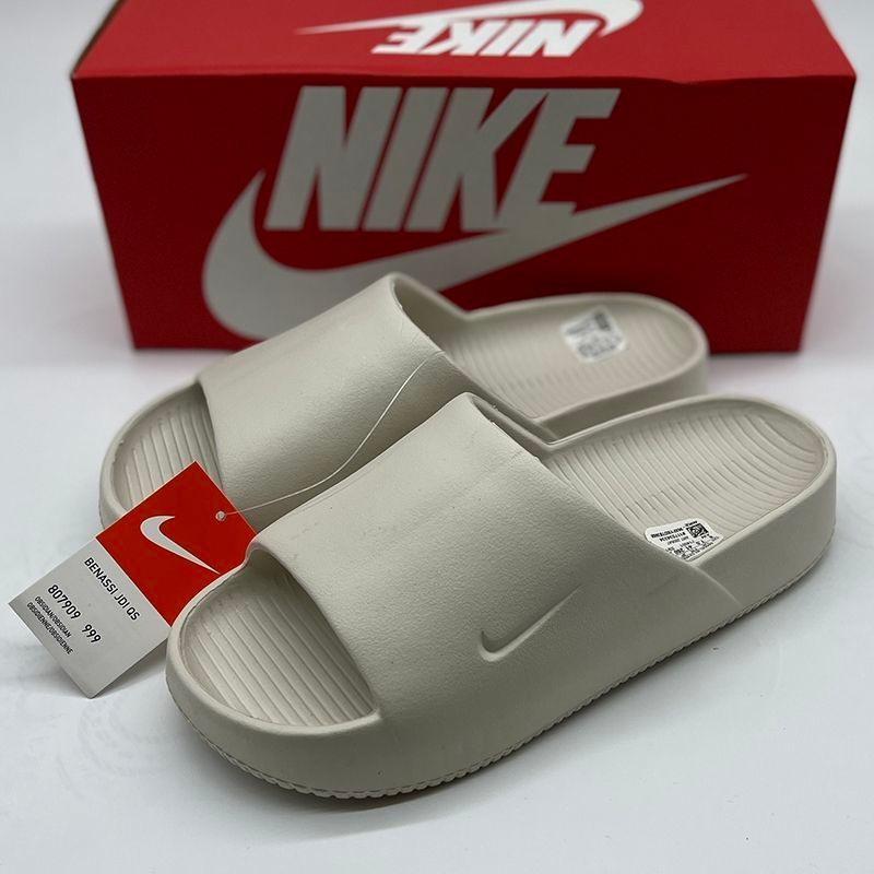 รองเท้าแตะพื้นหนาแบบใหม่สำหรับฤดูใบไม้ผลิ/ฤดูร้อน 2025 สวมใส่ได้ทุกวัน น้ำหนักเบา ทนทาน รองเท้าแตะชายหาด