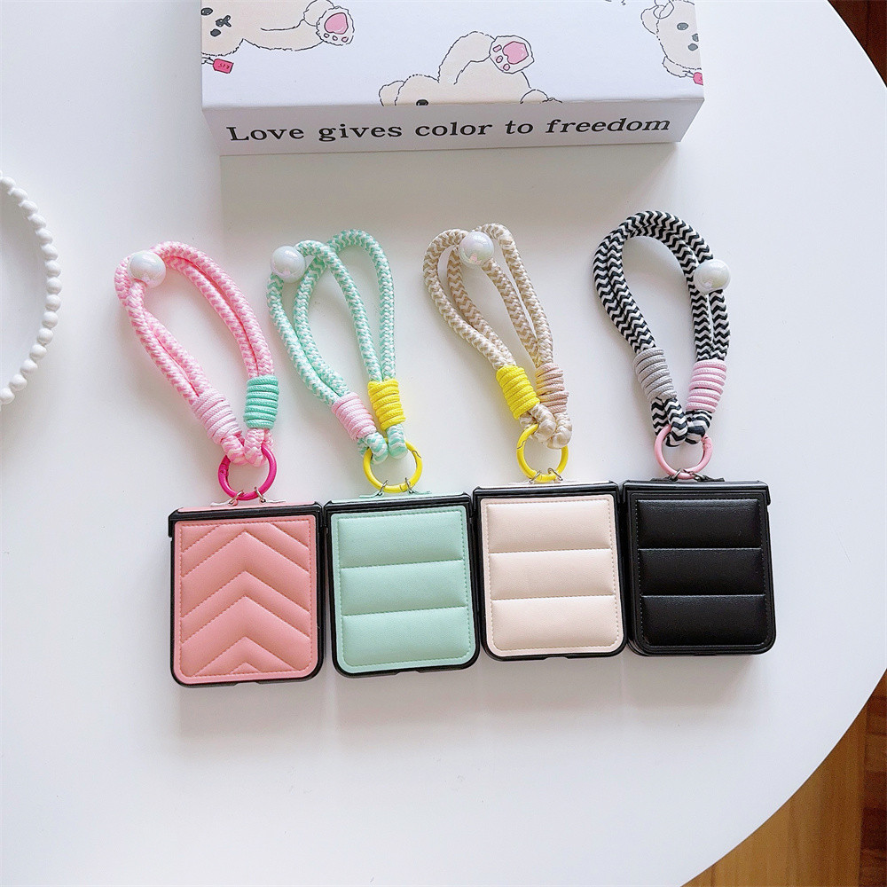 LUKEN เสื้อแจ็คเก็ตสไตล์หนัง PU พร้อมสายรัดข้อมือสร้อยข้อมือสําหรับ Samsung Galaxy Z Flip 7 6 5 4 3 Hard บานพับป้องกันเคสโทรศัพท์สําหรับ Oppo ค้นหา N2 Flip N3 Flip