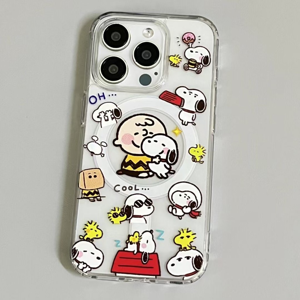 Charlie Hug Snoopy เปลือกแม่เหล็กโปร่งใสสําหรับ iphone 16 13 11 12 15 14 12PRO 13PRO 11PROMAX 14PROM