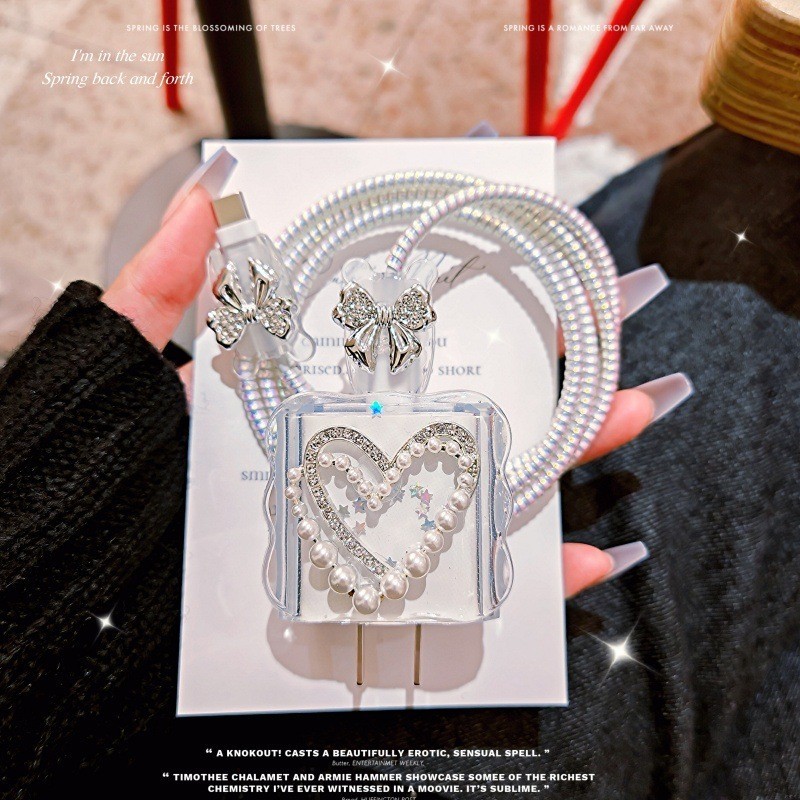 Love Heart Pattern Charger Case 18w/20w หัวชาร์จการออกแบบการ์ตูนปกอ่อนเข้ากันได้กับ iPhone 18w 20w