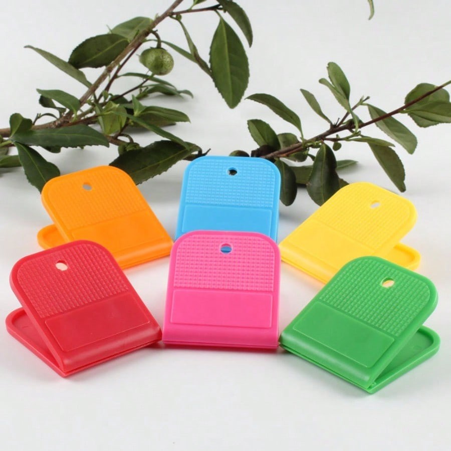 คลิปหนีบกระดาษสีสุ่มครึ่งรอบรูปหนีบตั๋วผู้ถือเอกสารคลิปหน้าหนังสือ ง นอกจากนี้ การจัดเก็บโฮมออฟฟิศ