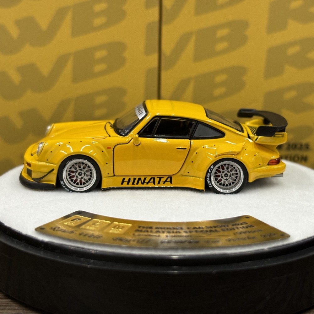 PGM 1:64 RWB930 Hinata Malaysia Exclusive