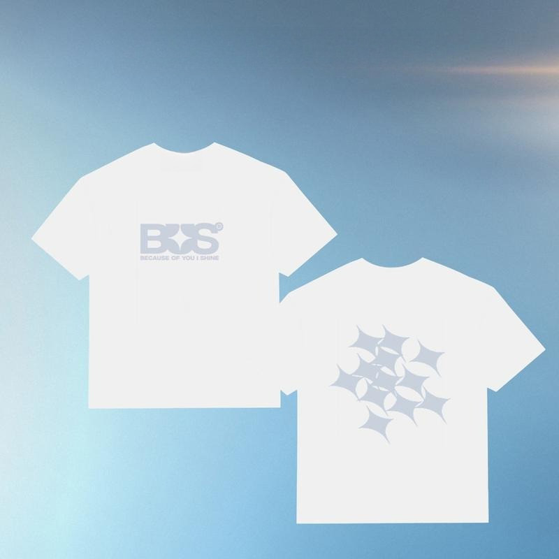 2025 BUS Because of You I Shine BUS_LIGHTTHEWORLD คอนเสิร์ตแขนสั้นเสื้อยืดคอกลมหญิง ราคา ถูกที่สุด ดีลบีเคเค แกลเลอรีภาพที่ 6