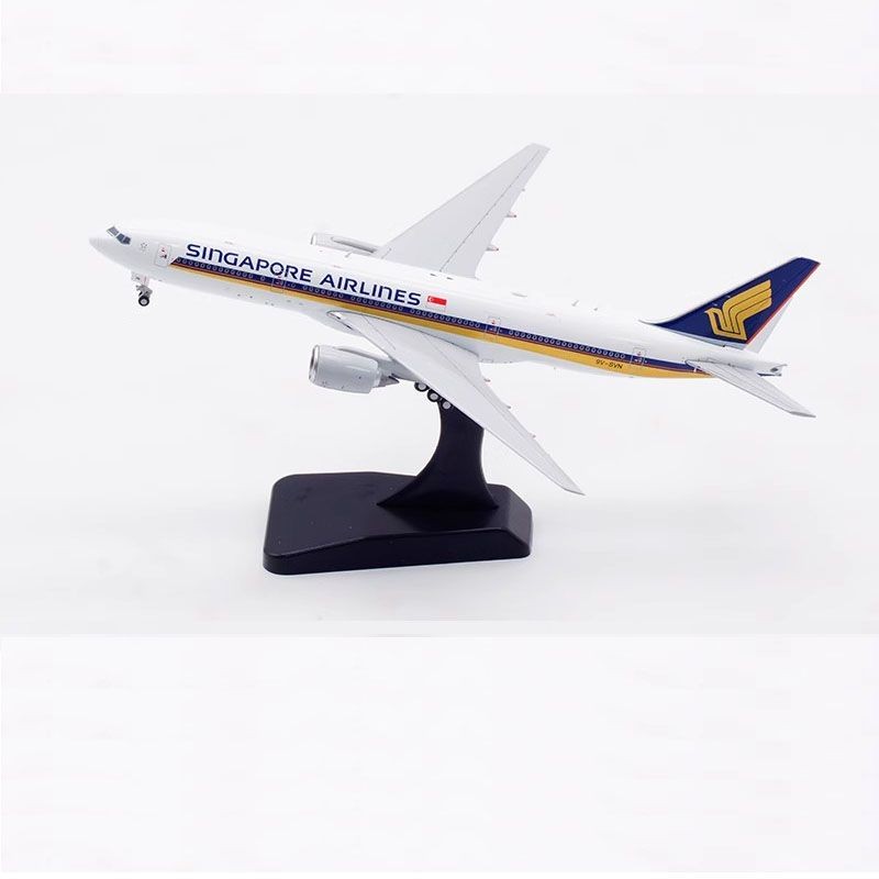 1: 400 JC Wing Alloy Airliner รุ่น Singapore Airlines B777-200ER 9V-SVN
