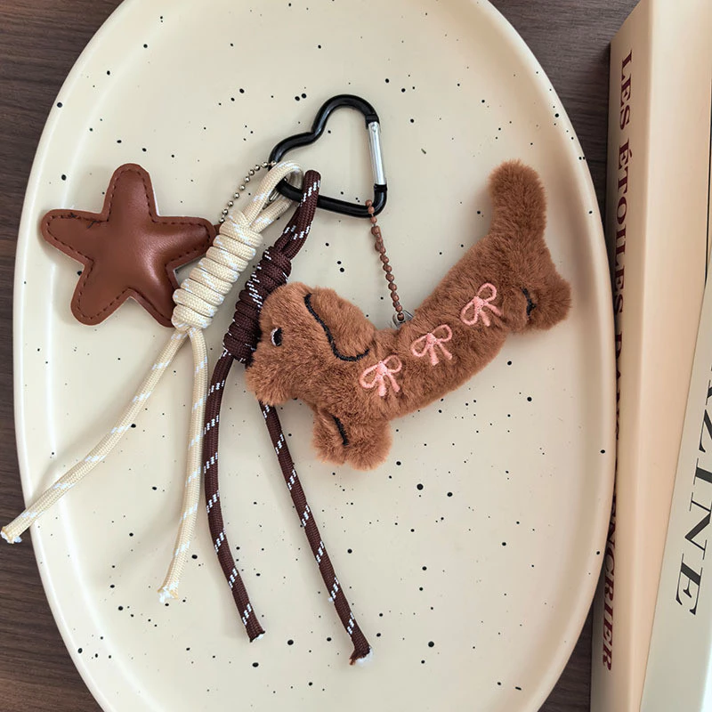 การ์ตูนดัชชุนปีนเขาหัวเข็มขัดจับคู่พวงกุญแจจี้สําหรับกระเป๋าสร้างสรรค์ส่วนบุคคลของขวัญ
