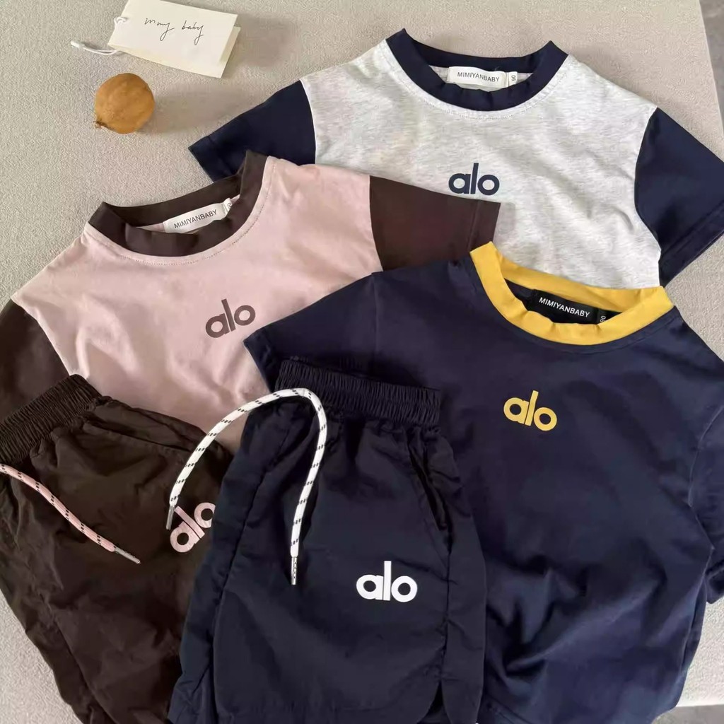 ชุดสูทแขนสั้นเด็กชายฤดูร้อนสไตล์ใหม่เวอร์ชั่นเกาหลีผ้าฝ้ายแท้คอกลมแฟชั่นที่เรียบง่ายจดหมายพิมพ์เสื้อยืดกางเกงขาสั้นด้านบนหล่อสบายๆกีฬาสูทสองช