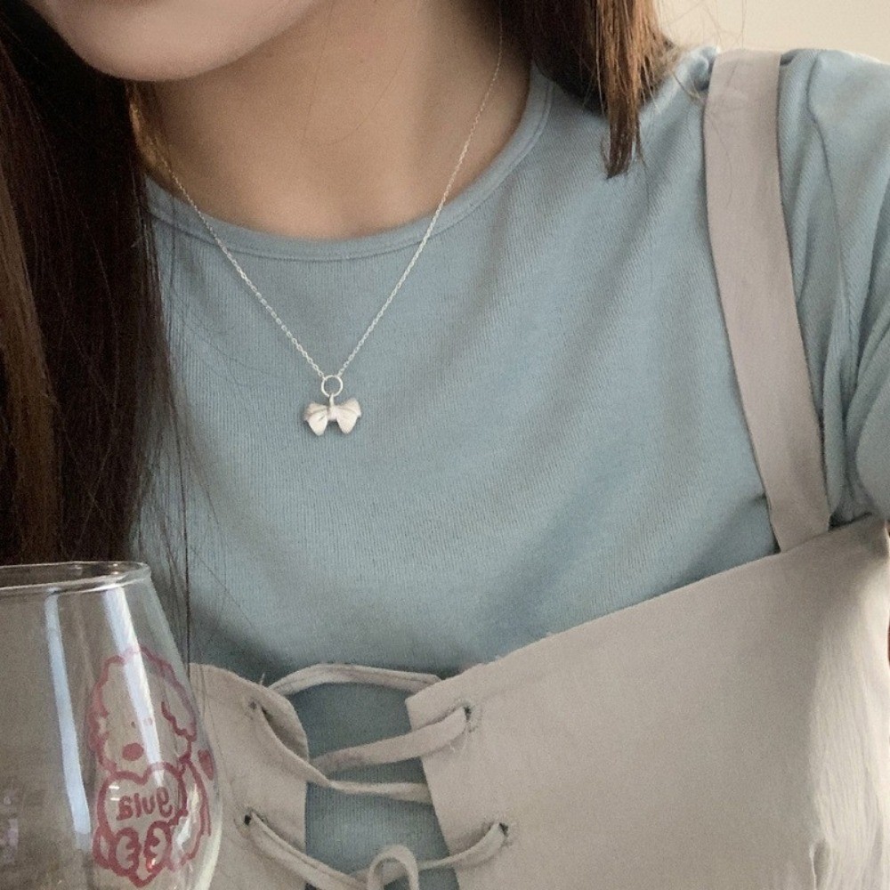 Retro Silver Matte Bow สร้อยคอน่ารักสำหรับสาวๆ Simple Clavicle Chain ของขวัญวันเกิดและ.party สไตล์เกาหลี ราคา ถูกที่สุด ดีลบีเคเค แกลเลอรีภาพที่ 6