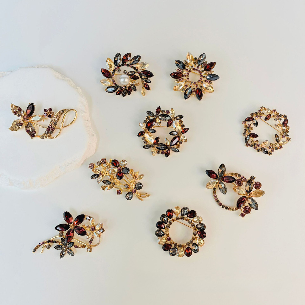 คริสตัลดอกไม้เข็มกลัด Retro หรูหรา Gold-Plated อุปกรณ์เสริม Coat Headscarf ตกแต่ง Hypoallergenic High-End Corsage จัดเลี้ยง Workplace Classy Pin ผู้หญิงประณีต - รูปที่ 5