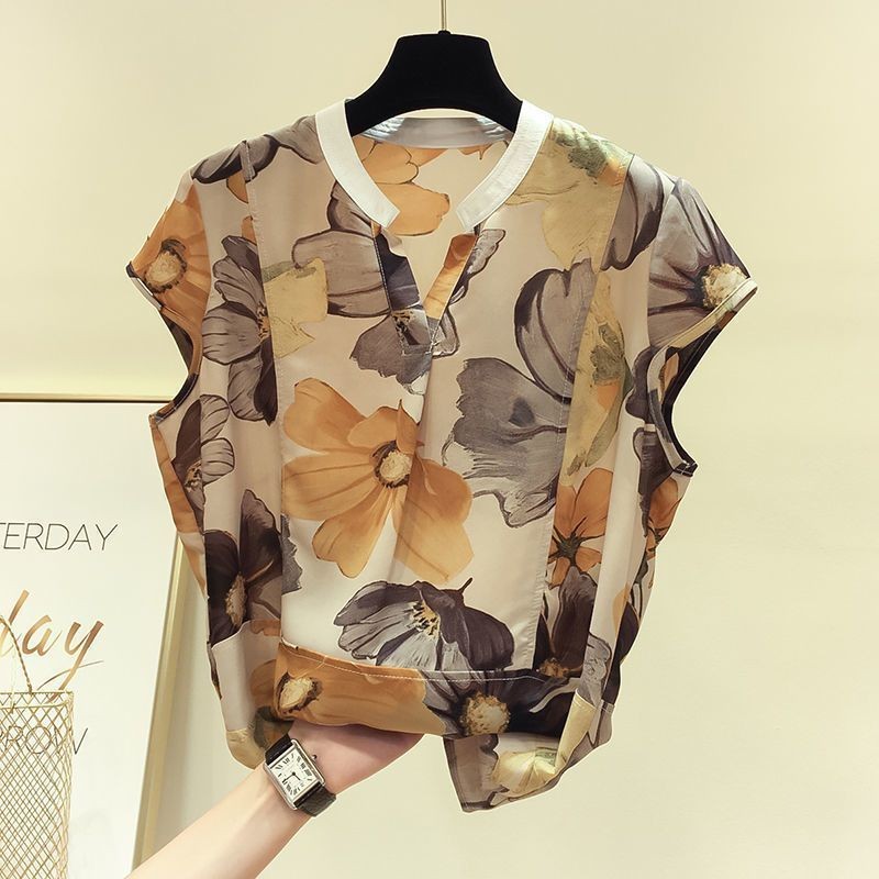 เสื้อเบลาส์โพลีเอสเตอร์แขนสั้นคอวีลําลองฤดูร้อนดอกไม้หลวม ดูผอมเพรียว – โปรปัง