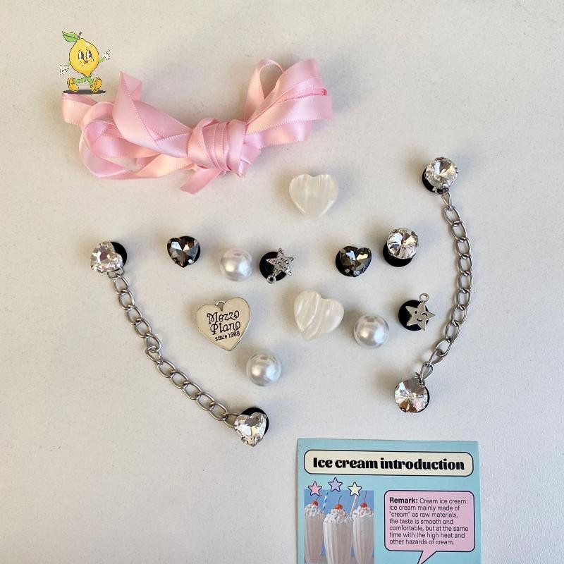 [mozh] 1เซ็ตสีดําและสีขาวธีมสาวผู้หญิงรองเท้าแตะอุปกรณ์เสริมรองเท้าCharmsหัวเข็มขัดชุดรองเท้าหลุมรองเท้าแตะตกแต่ง [TH] - รูปที่ 6