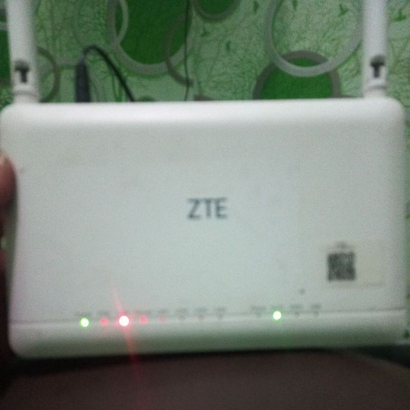 ZTE F670L DUAL BAND 5G PORT BLUE PLUS ADAPTER