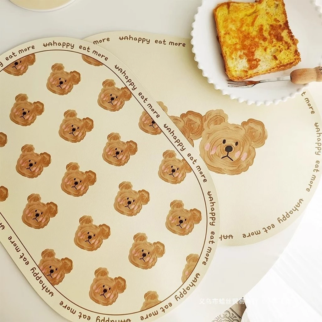 🏷️[Home]🐻 แผ่นรองจาน หนังPU 30*45 กันน้ํา แผ่นรองแก้ว ที่รองจาน&ที่รองแก้ว บนโต๊ะอาหาร ทนความร้อน🐻 ลายหมี Bear สุดน่ารัก