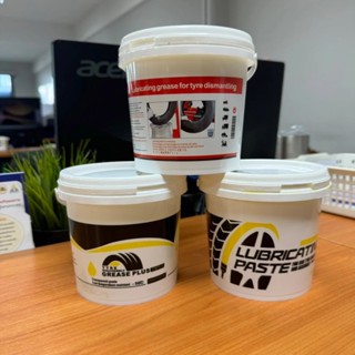 ครีมทาขอบยาง แบบแกลลอน 1กก. น้ำยาทาขอบยาง สารหล่อลื่น ช่วยใน…