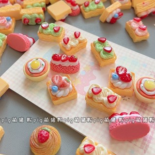 [100 ชิ้นในสต็อก] เค้กครีมสตรอเบอร์รี่สีชมพู เค้กจำลอง อาหาร…