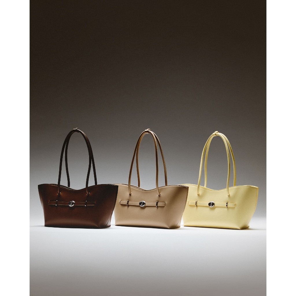 【สินค้าพร้อมส่ง】100%แท้  Garmenti The Baxter Bag กระเป๋าสะพายไหล่