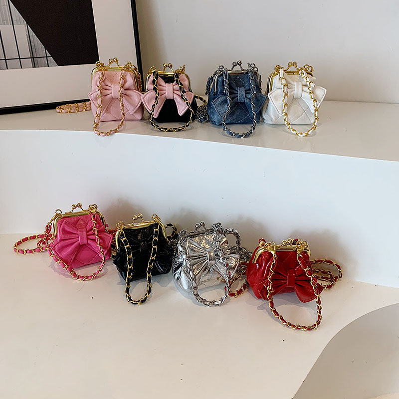 【Ready Stock】 Fashionable Princess Shoulder Bag Fashion Rhombic Solid Color Bow Children's Messenger