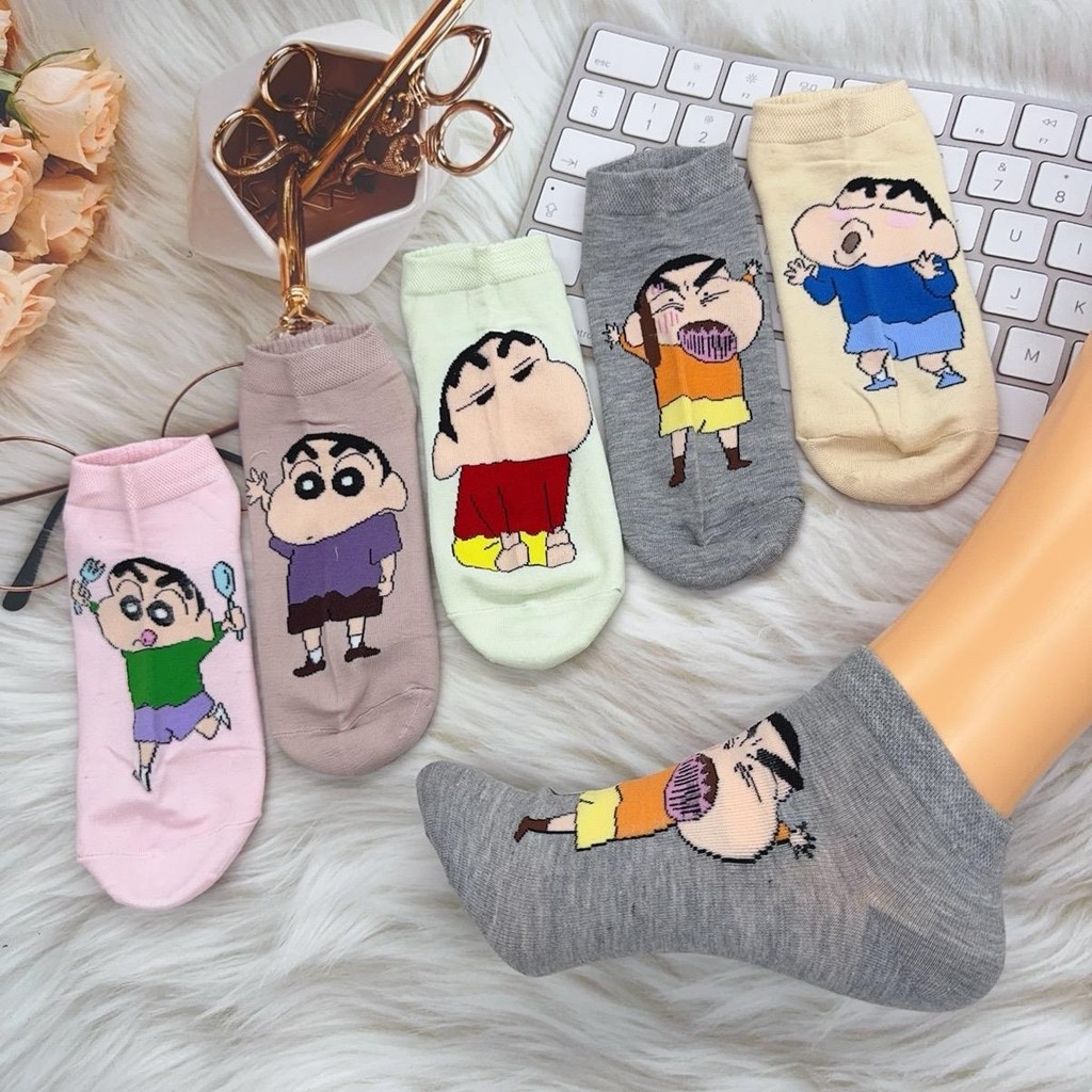 ถุงเท้าการ์ตูนชินจัง. ชุดเข้ากันน่ารัก 5 สี. เท้าใส่ได้38-43.5คู่69บาท
