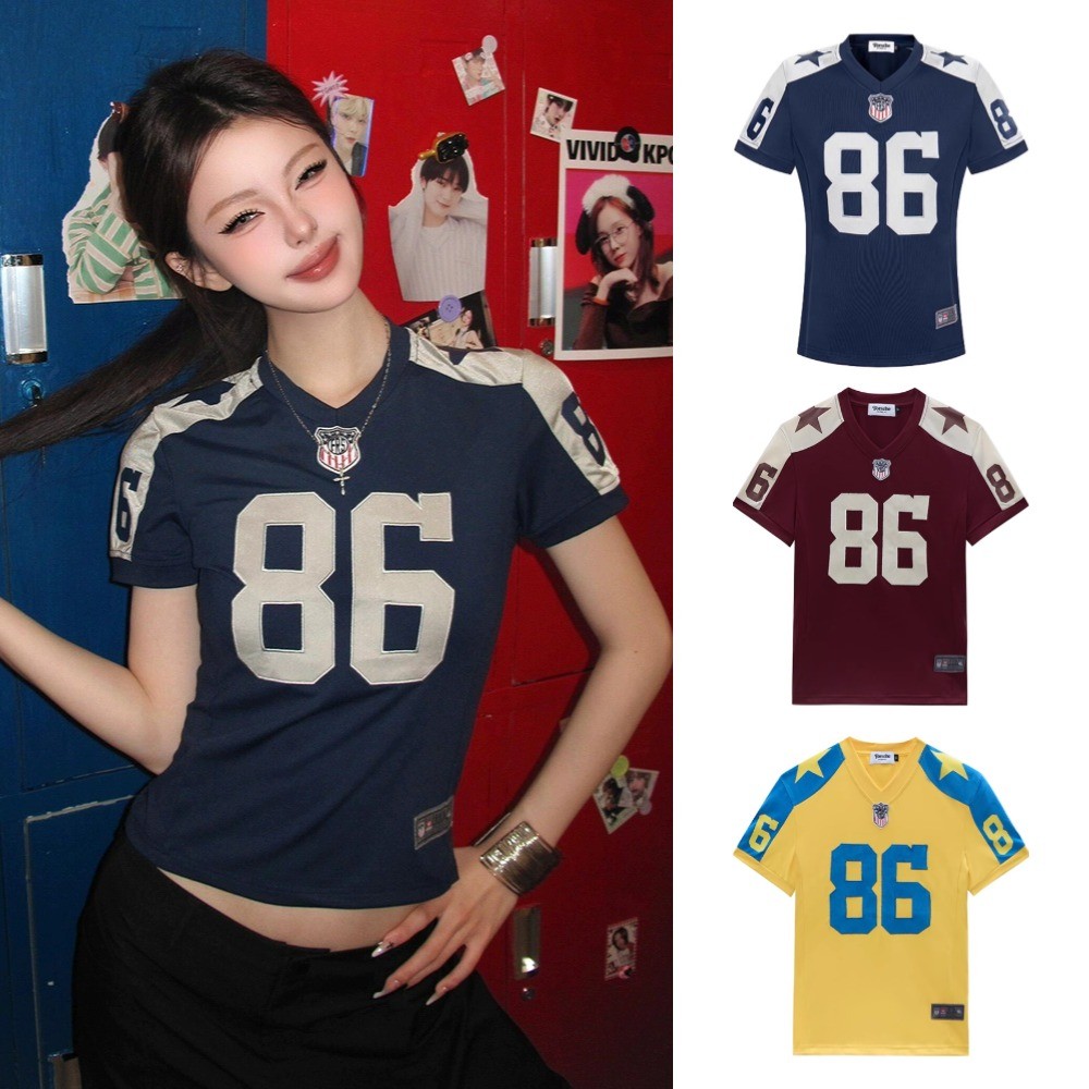 Babytee สไตล์เกาหลี Y2K Crop Tops สําหรับผู้หญิwoman V คอSlimเสื้อยืดNO.24/56อเมริกันย้อนยุคสั้นกีฬาJERSEYGIRLFRIENDMIXStreetสวมใส่สําหรับสาวแนวโน้มร้อน2025