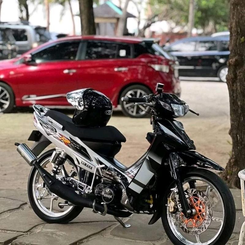 Striping F1ZR สีดําสีขาว 2002 มาตรฐานเดิม Yamaha Fizr F1zR มอเตอร์รถจักรยานยนต์