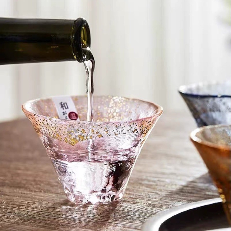 Mount Fuji Cherry Blossom Cup ทองฟอยล์แก้วแก้วไวน์ขนาดเล็กกล่องไม้มูลค่าสูงสไตล์ญี่ปุ่นถ้วยชา Master Cup ของขวัญ