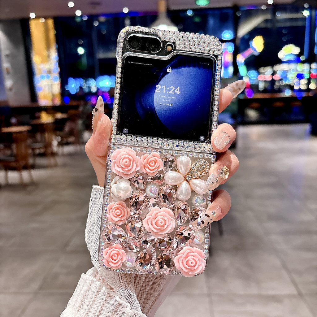 คลาสสิกอาวุโสหรูหราเกาหลีสีชมพูเพชร Rose ดอกไม้เคสโทรศัพท์สําหรับ Samsung Galaxy Z Flip8 Z Flip7 Z Flip6 Z Flip5 ปกหลัง