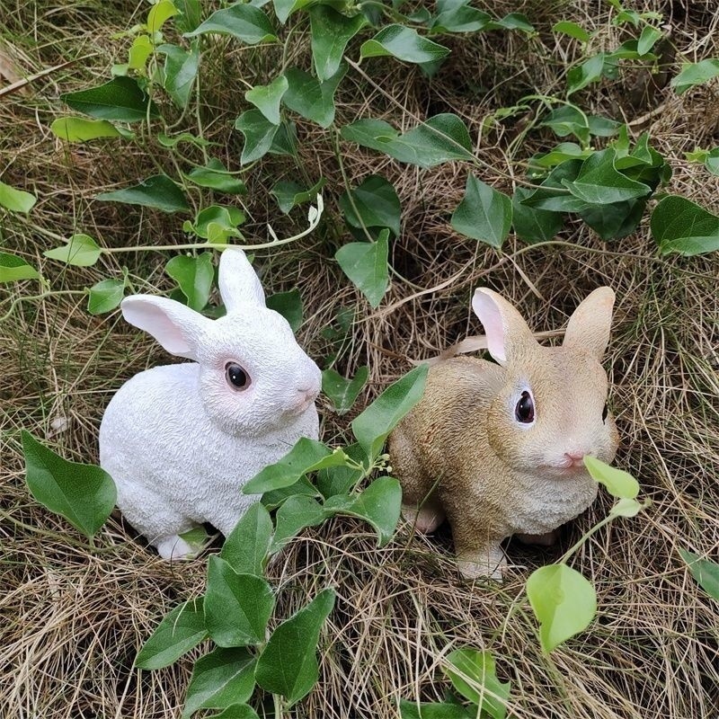 กระต่ายสีขาวและสีน้ำตาลทำจากเรซิน ขนาด12x12ซม. ใช้งานได้ทั้งตกแต่งห้องและเป็นของขวัญสุดน่ารัก