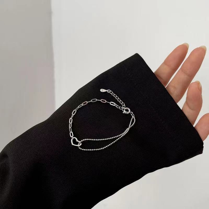 สร้อยข้อมือโซ่หัวใจ เท่ๆคูลๆ สำหรับผู้หญิง พร้อมส่ง