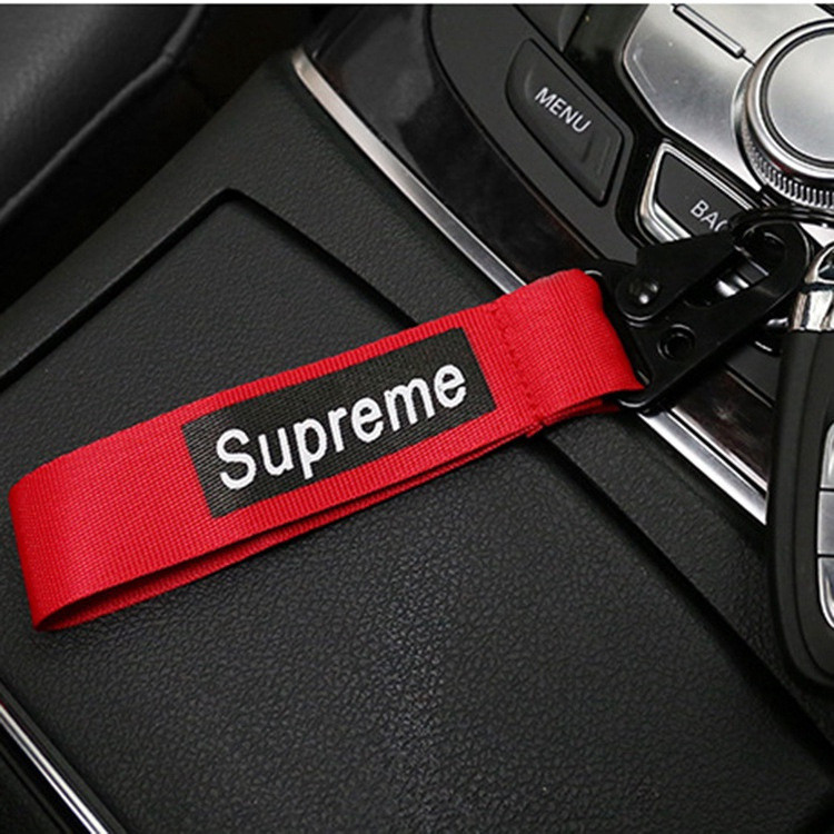 พวงกุญแจรถ Supreme พวงกุญแจ Supreme สีดํา แดง