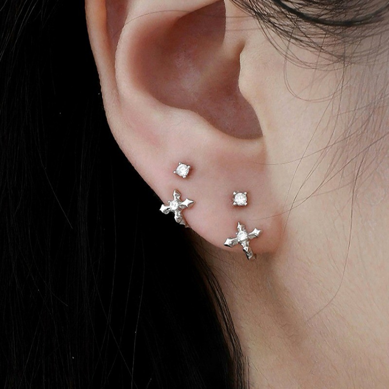 เราดอกไม้เย็นหวานส925เงินคริสตัลข้ามตะขอเจาะต่างหูสำหรับผู้หญิงและผู้ชายแฟชั่นหูกระดุมเครื่องประดับเป็นของขวัญ - รูปที่ 3