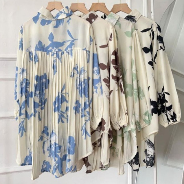 MUNA Orchid Blouse 02 / เสื้อจับจีบลายดอก / JOANA FASHION