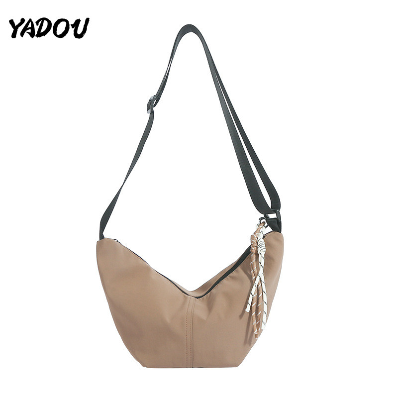 YADOU กระเป๋าสะพายข้างไนลอนแฟชั่นลำลองกระเป๋าสะพายพิเศษที่น่าสนใจ