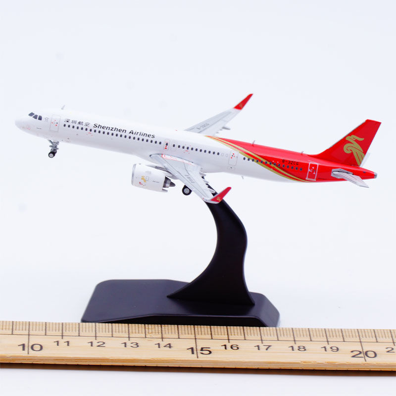 1: 400 JC Wings Alloy Airliner รุ่นเซินเจิ้นแอร์บัส A321NEO B-32CG