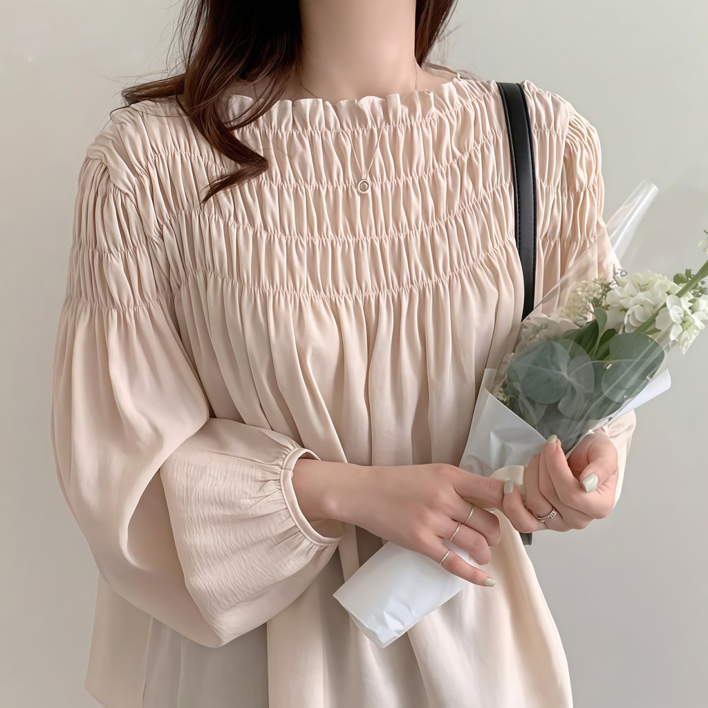 เสื้อชีฟองสุภาพสตรีหวานและมีเอกลักษณ์ แขนยาว คอกลม แขนพอง ดีไซน์จับจีบ และไซส์ใหญ่