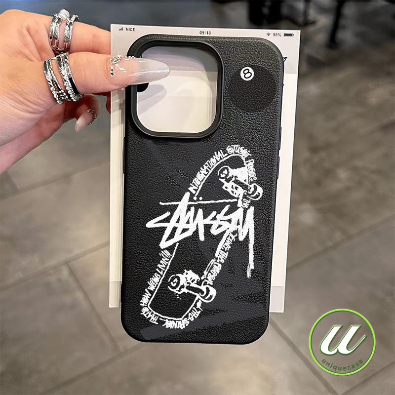 หนังหรูหราหนังนิ่มเท่การ์ตูนดำตัวอักษรสีขาวดูเดิล เคส IPhone 7Plus X 14 11 16 13 12 15 Pro Max XS Max 7 8 14 16 Plus XR