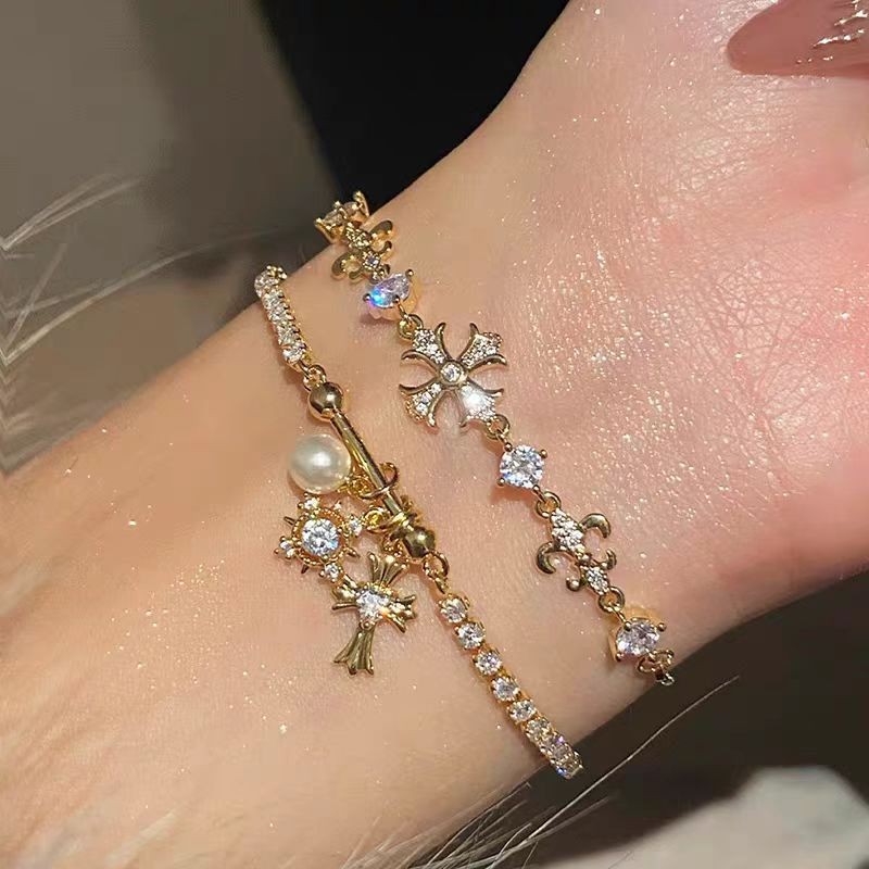 เกาหลีแฟชั่นเซอร์โคเนีย ข้ามดอกไม้สร้อยข้อมือผู้หญิงสีทองประณีตนักเรียนของขวัญวันเกิด