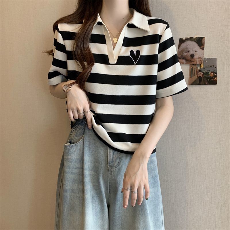 ส่งไวจากไทย⭐Summer⭐M-2XL  สีดำและสีขาวแถบคอวีแขนสั้นผู้หญิงเสื้อยืดแขนสั้นฤดูร้อนหลวม