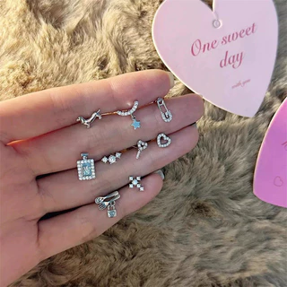 ผู้หญิงน่ารักข้ามสุนัข Earbone ต่างหู Rhinestone Key Heart