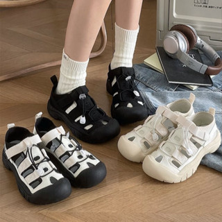 แฟชั่นน่าเกลียดน่ารักกลวงระบายอากาศรองเท้ากีฬาลำลองฤดูใบไม้ร…