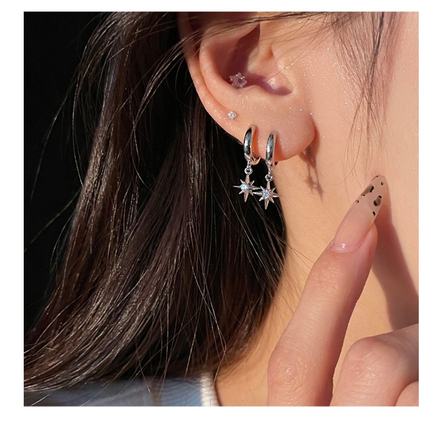 ประณีตไม่สมมาตรแปดจุดดาวต่างหูห่วงผู้หญิงฝรั่งเศสแฟชั่นทองที่เรียบง่ายต่างหูหูคลิปขายส่งของขวัญ - รูปที่ 3