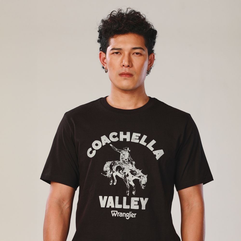 🏄🏼‍️️ ‍️️HOT WRANGLER เสื้อยืดแขนสั้นผู้ชาย คอลเลคชั่น Everyday with Wrangler รุ่น สีดำ เสื้อยืดผู้ช