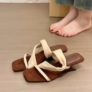 พร้อมส่งจากไทย TX676 รองเท้าสไตล์เกากลี หัวเหลียม เปิดนิ้วเท้า กันลื่น ส้นหนา2.5นิ้ว ทันสมัย และลำลองสำหรับผู้หญิง