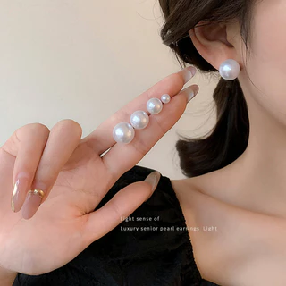 ต่างหูมุกความรู้สึกเรียบง่ายและระดับไฮเอนด์ ส925 เข็มเงินสำหรับผู้หญิง