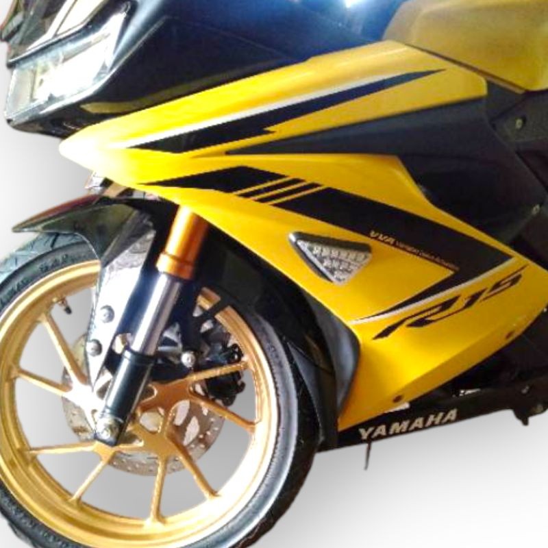 อุปกรณ์เสริม Yamaha R15 V3 Yamaha R15 V3 การเชื่อมต่อบังโคลนหน้า