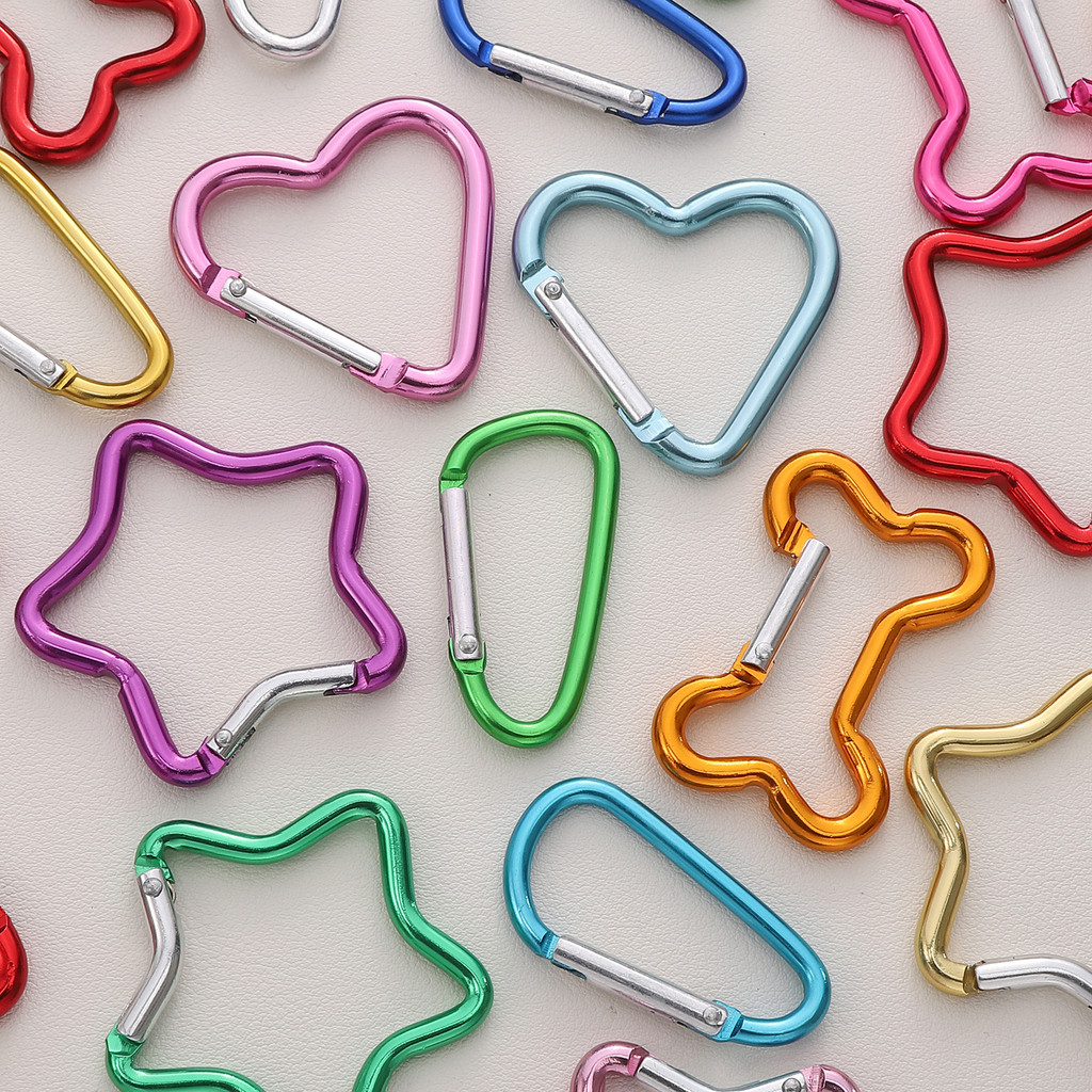 1 ชิ้น Mountaineering Buckle Love Star หัวเข็มขัดรูปตัว D สีสำหรับกระเป๋าเป้และพวงกุญแจ DIY อุปกรณ์เสริมกิจกรรมกลางแจ้ง